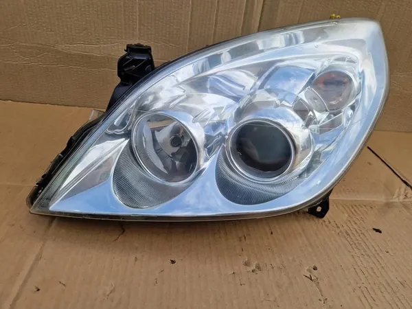 2005 Opel Vectra Faro Delantero 93192377 image 3