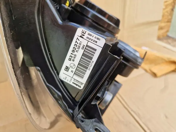 2005 Opel Vectra Faro Delantero 93192377 image 8