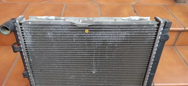 Mercedes-Benz Vattensradiator för W124 2.3E image 3