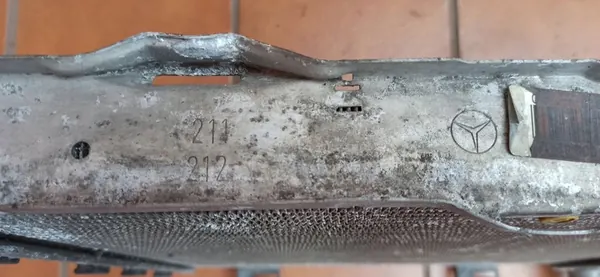 Mercedes-Benz Vattensradiator för W124 2.3E image 7