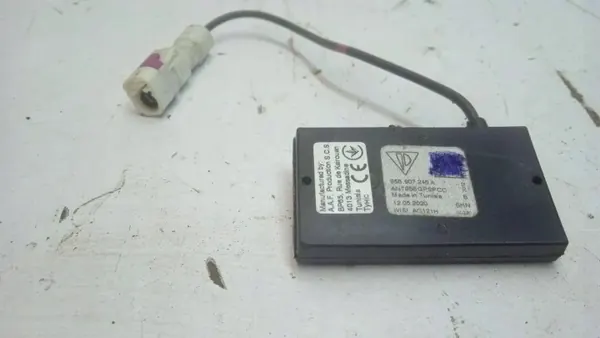 Porsche Antennenverstärker OEM 95B907245 - Gebraucht image 2
