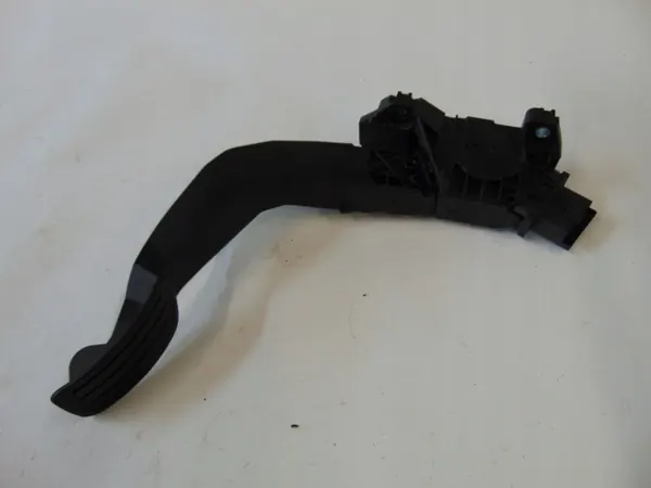 Opel Mokka B 1.2 THP gaspedaalpotentiometer 9837891880 image 3