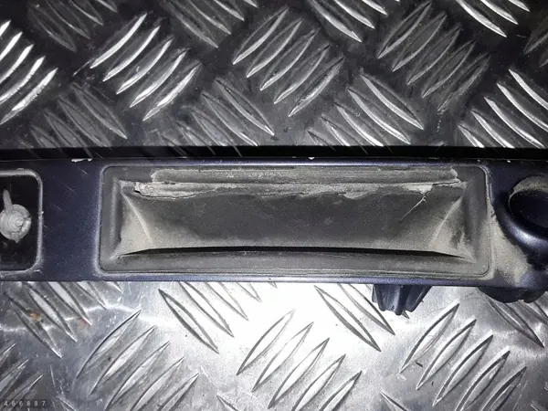 Luz da placa traseira Audi A8 OEM 4E0827576 image 5