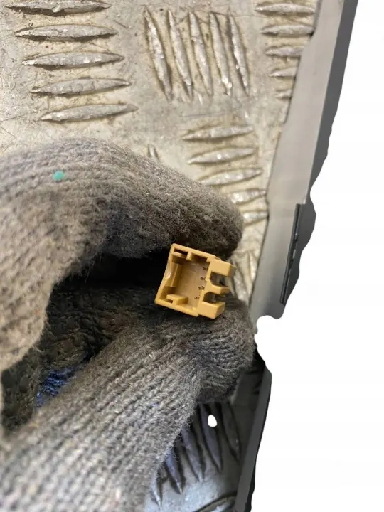 Reposabrazos túnel central Audi A8 S8 D4 OEM 4H0863075M image 7