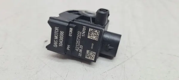 Sensor Airbag MG HS 2021 OEM 10438566 - Usado image 3