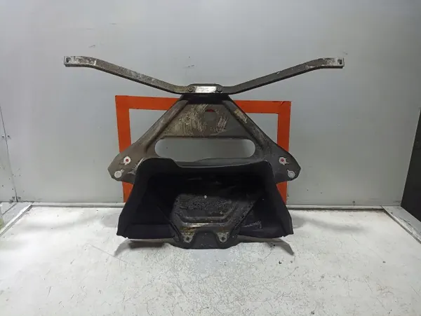 Porsche Cayman 987 Getriebeabdeckung OEM 98733118401 image 2