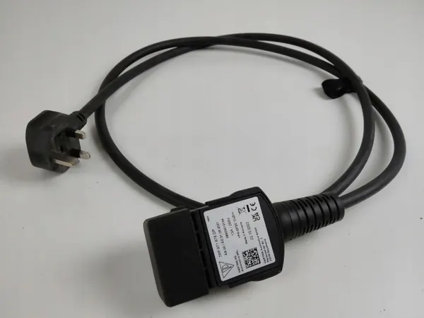 Audi E-tron GT laadkabel OEM 08923010104 image 3