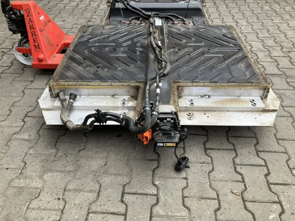 Mercedes-Benz Akku OEM A2433400703 188Ah Käytetty image 4