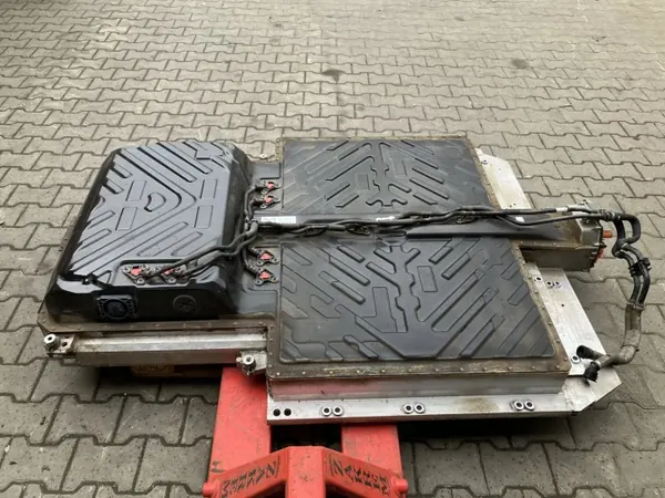 Mercedes-Benz Akku OEM A2433400703 188Ah Käytetty image 5