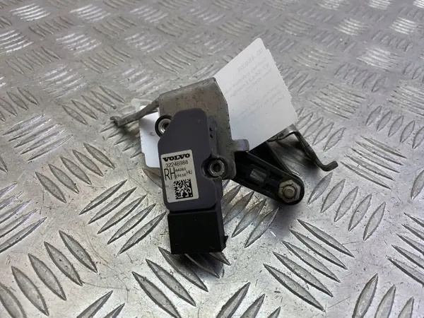 Volvo OE 32246988 Bakluftfjädringsnivåsensor image 2