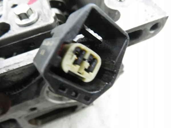 OEM 6C1Q-6090-AE Cylinderhuvud för 2.2D Motor image 3