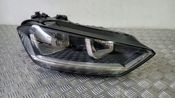 VW GOLF SPORTSVAN Farol Dianteiro Direito 2014-2018 OEM 517941006C image 2
