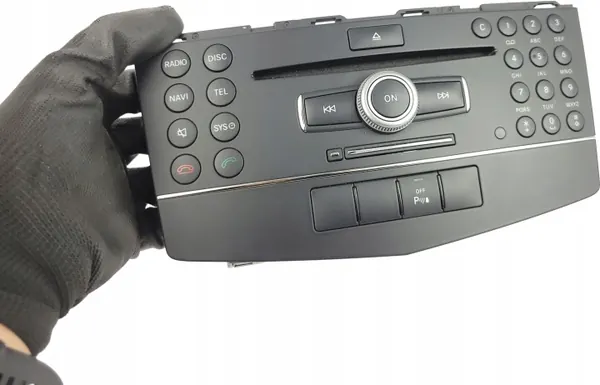 Mercedes W204 Radio Navigaatio OEM A2049062800 image 4