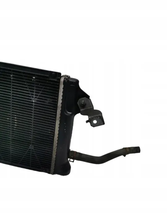 Radiateur d'eau Mitsubishi OE OEM - État utilisé image 3