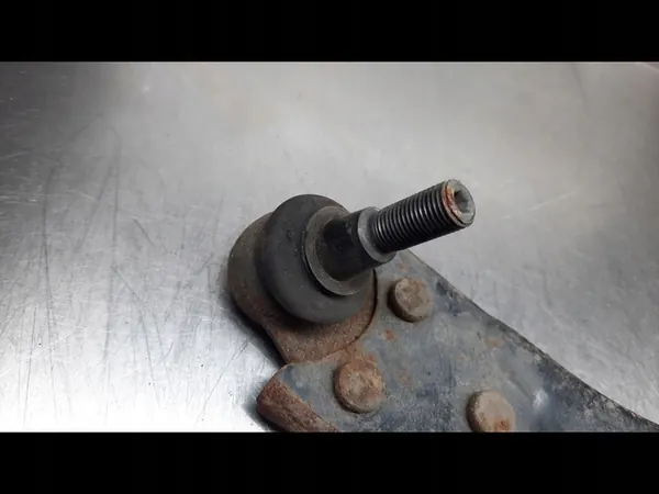 Braccio di Controllo Anteriore Destro Volvo V50 S40 C30 C70 image 2