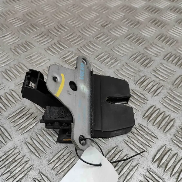 Baklucka Lås Volvo V50 2010 image 5