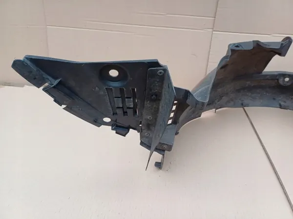 Right Front Wheel Arch Dacia Sandero II Lift 18r. OEM 638409229R image 2