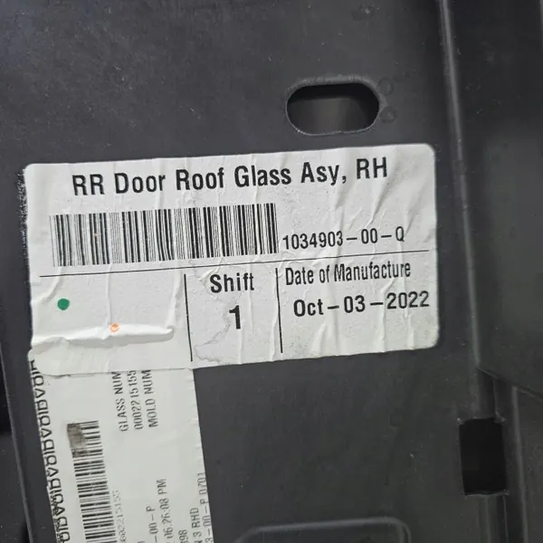 Vitre Portière Arrière Droite Tesla Model X Plaid 2022 OEM 103490300D image 10