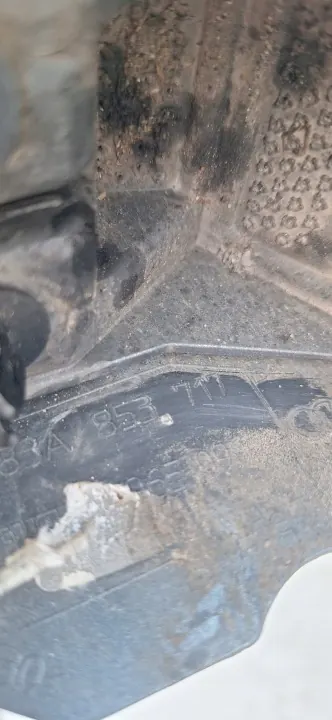 OEM 83A853717B Para-lama Dianteiro Esquerdo Audi Q3 II S Line image 6