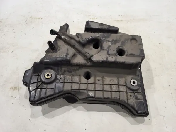 Tanque AdBlue usado OEM A2134706001 para Mercedes Classe E image 2