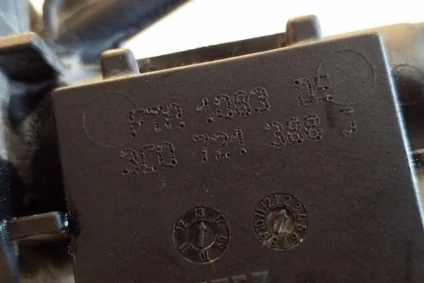 Kopplingscylinder VW PASSAT CC 2.0L Diesel 2013 OEM 3C0721388J image 5