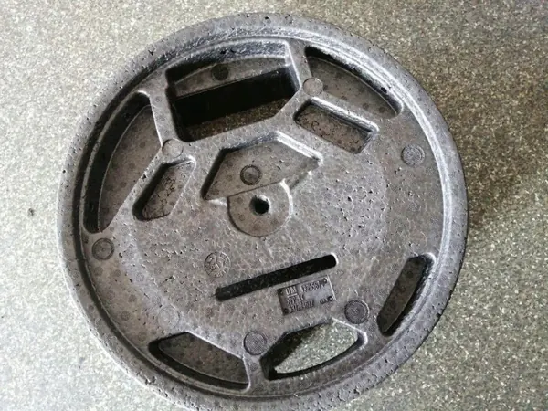 Varaupyörän kansi Saab 9-5 Farmari OEM 13255674 image 2