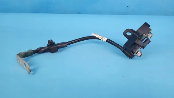 Borne Négative Toyota RAV4 V OEM 82284-42070 image 10