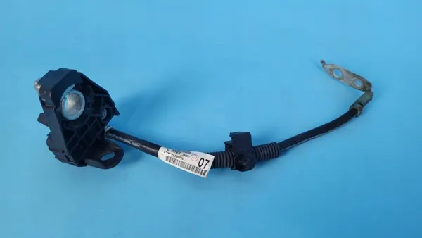 Borne Négative Toyota RAV4 V OEM 82284-42070 image 4