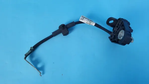 Borne Négative Toyota RAV4 V OEM 82284-42070 image 8