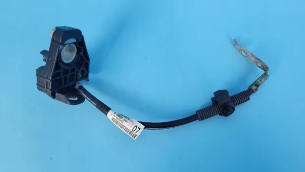 Borne Négative Toyota RAV4 V OEM 82284-42070 image 9