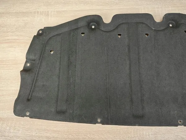 OEM 9477058 moottorin väliseinäeriste BMW G26:lle image 3