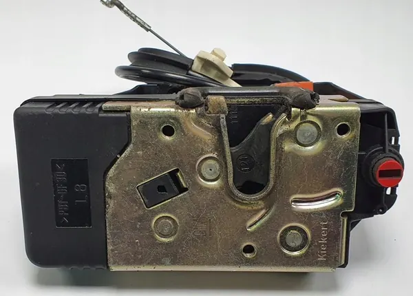 Vänster bakdörrslås OPEL ASTRA H 90561157 image 4