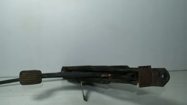 Mercedes R107 SL Handbromspedallänk OEM 1074200184 image 6