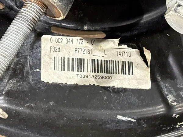 BMW F33 Vänster Baknav OEM 0002344773 image 8
