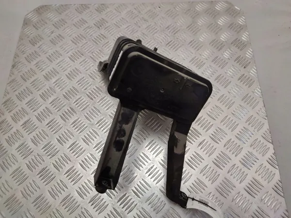 Porsche Cayenne 2015 Koolstoffilter OEM 7P0201801J image 2