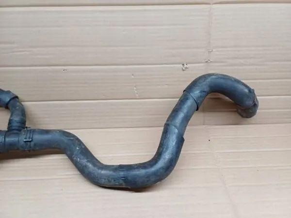 Vesiputki Polo V 1.6 TDI 6R0122051AD image 2