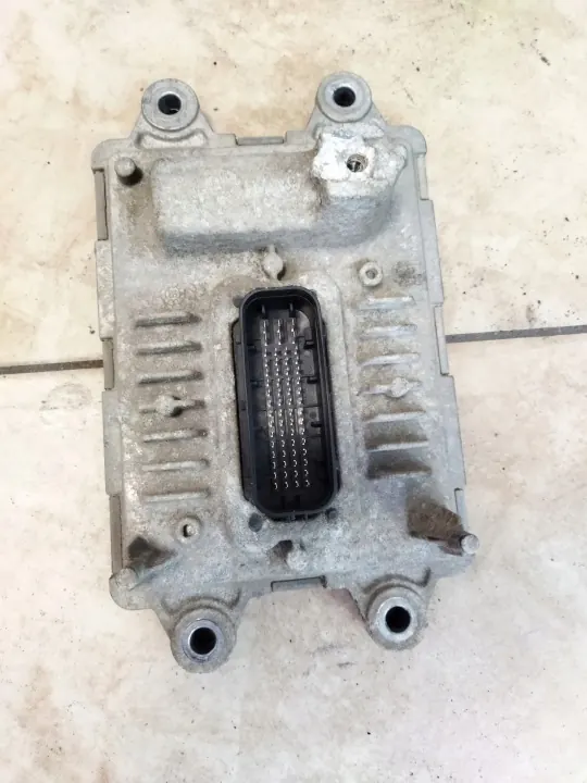 Módulo de controlo AdBlue OEM 22449430 para Renault image 2