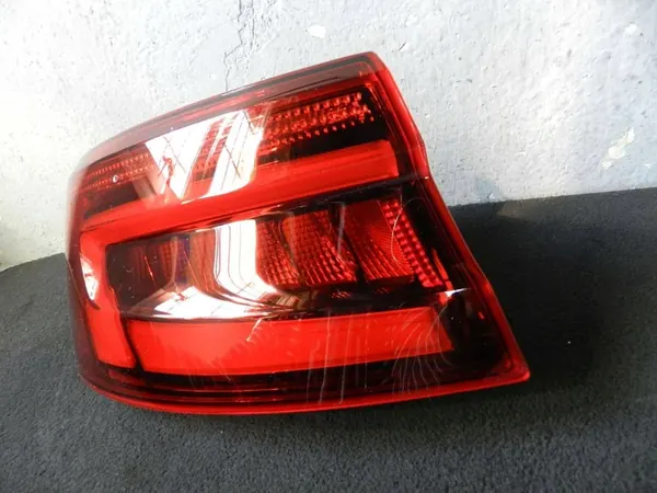 AUDI A4 B9 8W SEDAN 15-19 LUZ LED TRASERA IZQUIERDA 8W5945091G image 2