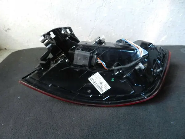 AUDI A4 B9 8W SEDAN 15-19 LUZ LED TRASERA IZQUIERDA 8W5945091G image 5