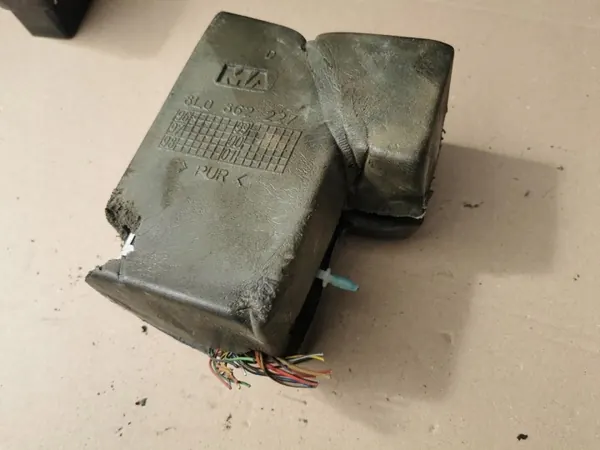 Keskitulppapumppu OEM 8L0862257E Audi A3 A4 B5:lle image 2