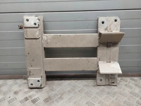Porsche Panamera 970 Front Kühlerbefestigungsblech OEM 97050462301 image 2