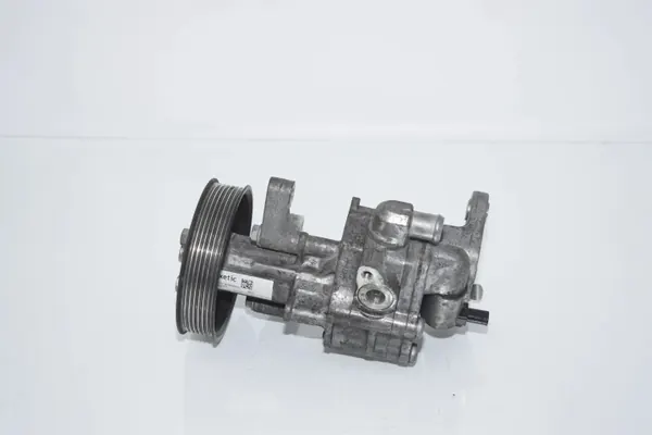 BMW OE 6796464 Servopumpe - Gebraucht image 3