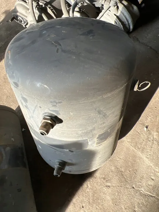 Réservoir d'air Scania, système pneumatique OE 1778889 image 1