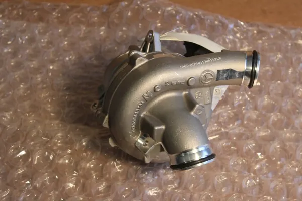 Turbolader A2540909300 - Neu Original Mercedes image 2