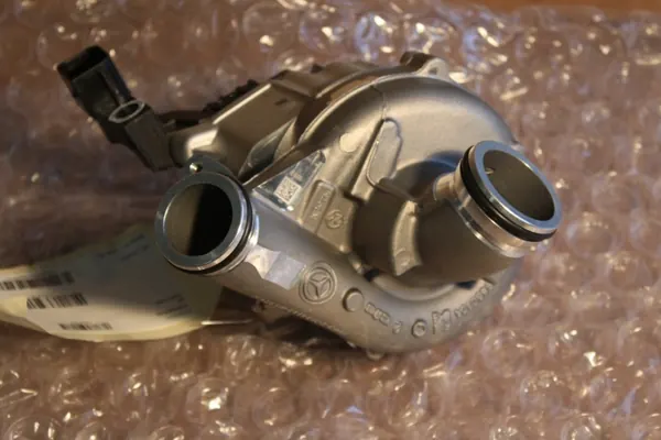 Turbolader A2540909300 - Neu Original Mercedes image 3