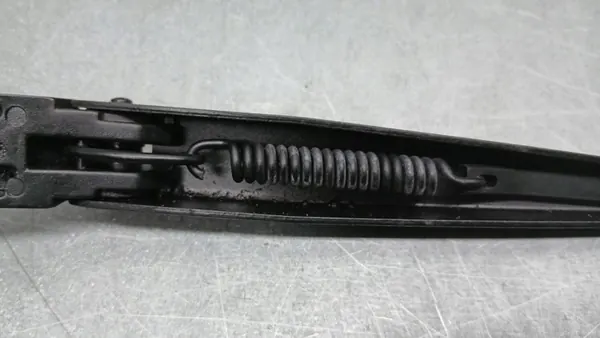 Right Wiper Arm VW Passat B6 2.0TDI 05-10 Sedan 3C1955410B image 7