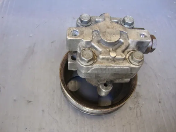 Bomba de direção KIA SPORTAGE i30 2.0 CRDI D4EA image 3