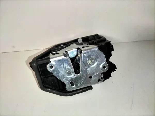 Linke Hintertürschloss BMW 1 F20 11- BMW 3 E90 04- image 2