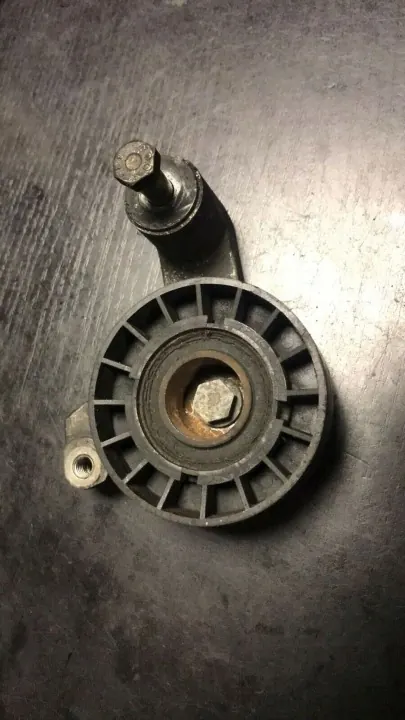 Tensor de distribución BMW OE usado OEM 1715615 image 2