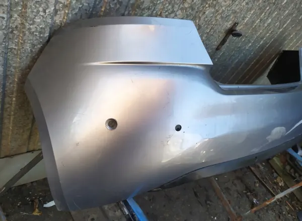 Para-choques traseiro Peugeot 308 OEM 9677960477 com PDC image 4